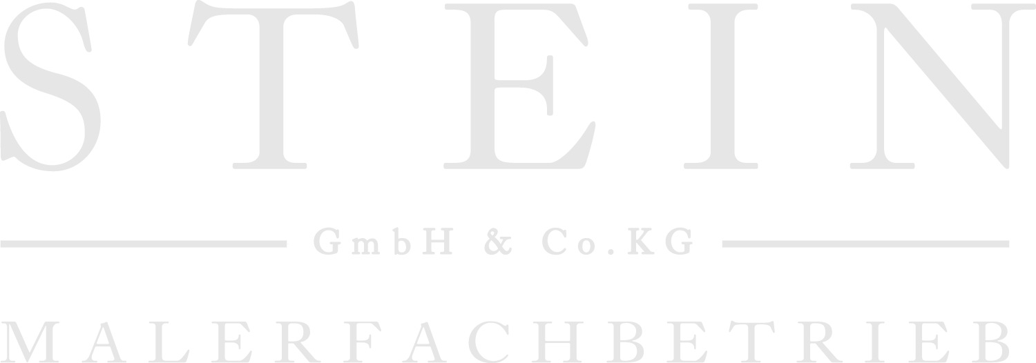 Weißes Textlogo auf schwarzem Hintergrund lautet: STEIN GmbH & Co. KG Malerfachbetrieb. Dünne horizontale Linien umrahmen die GmbH & Co. KG über Malerfachbetrieb in Großbuchstaben.